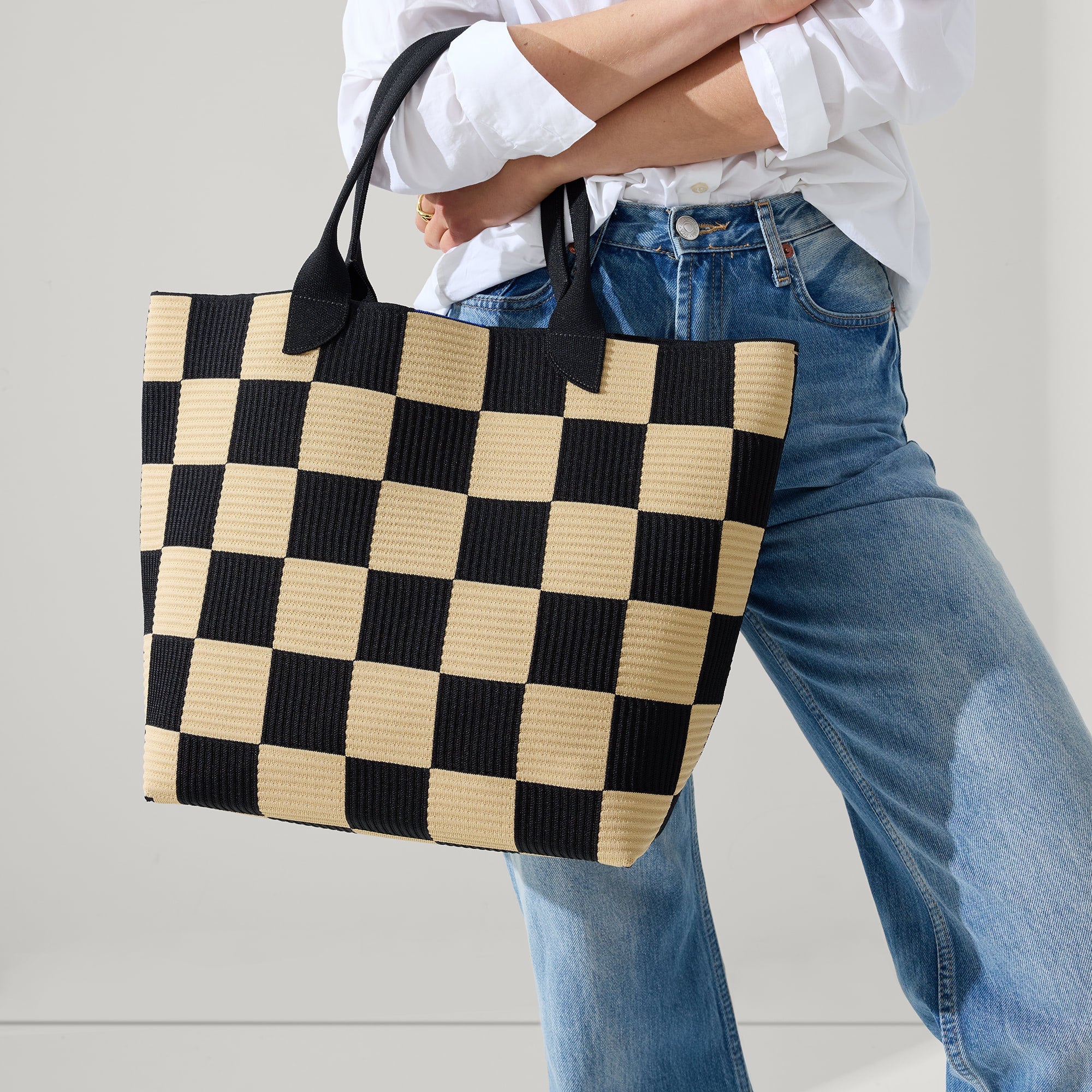 The Lightweight Tote - Checker Classic - Image 3